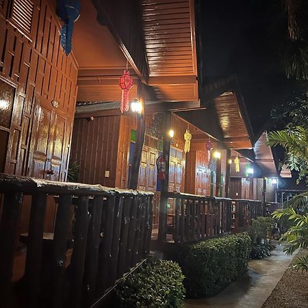 Riverside Retreat Sukhothai Guest House Exterior foto
