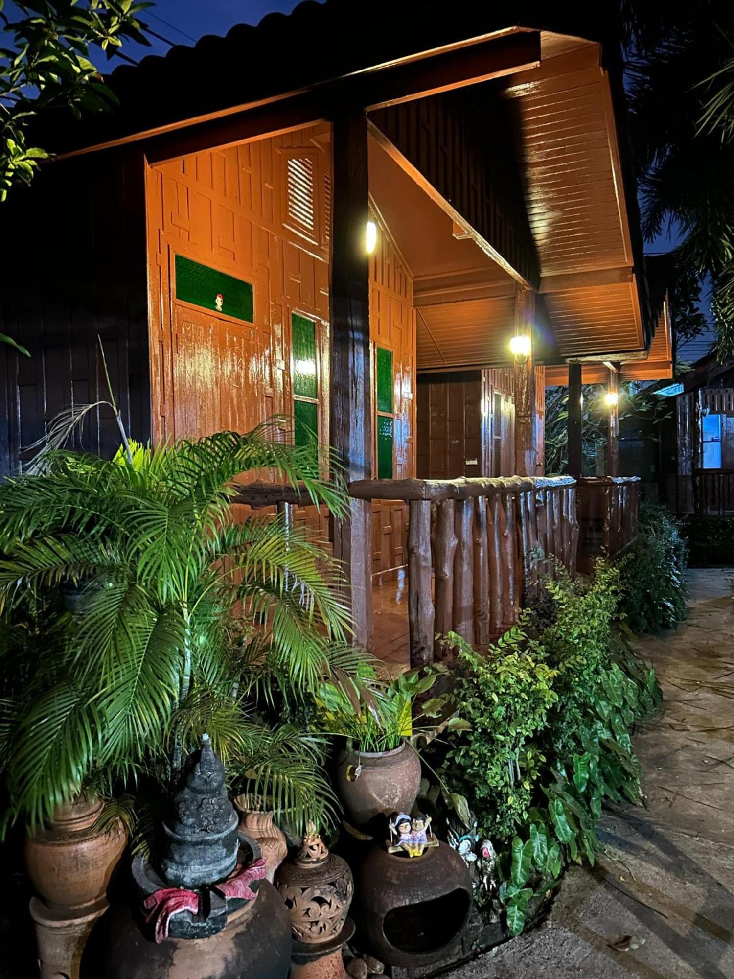 Riverside Retreat Sukhothai Guest House Exterior foto