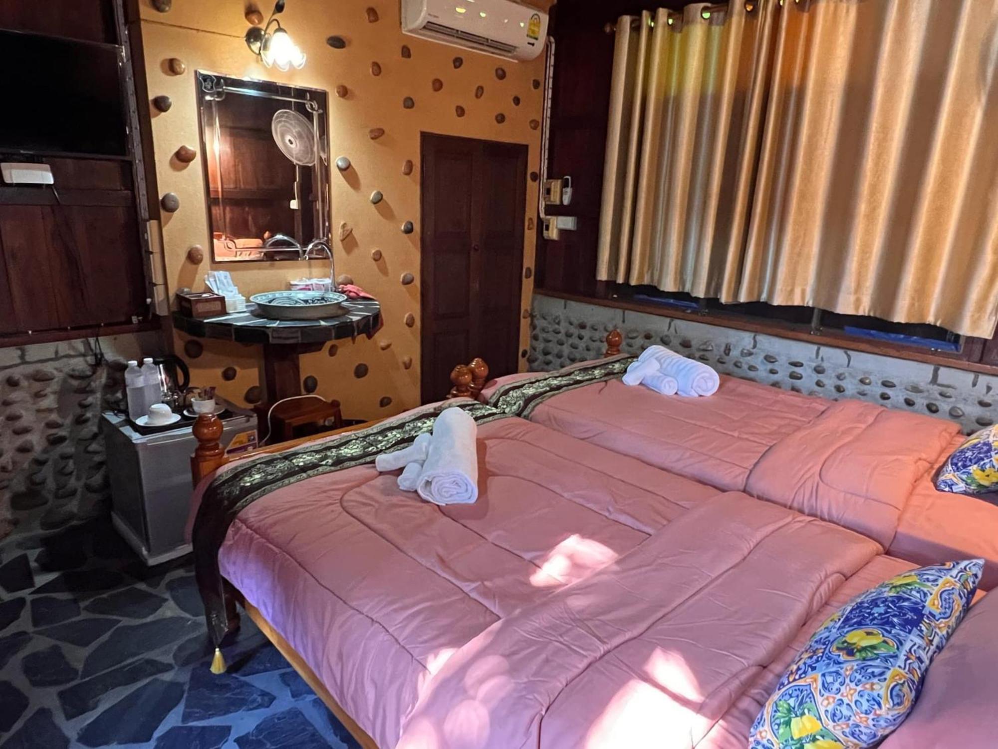 Riverside Retreat Sukhothai Guest House Exterior foto