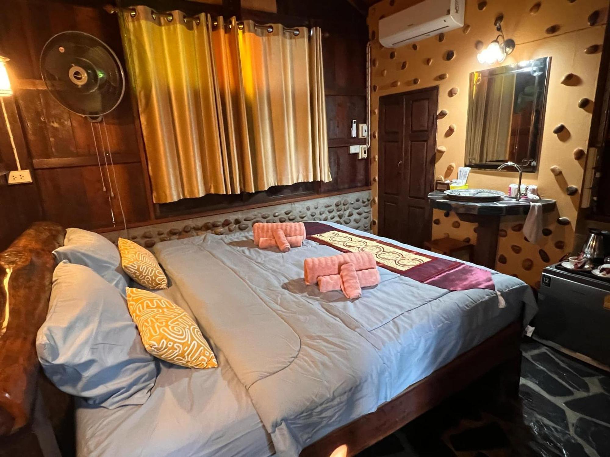 Riverside Retreat Sukhothai Guest House Exterior foto